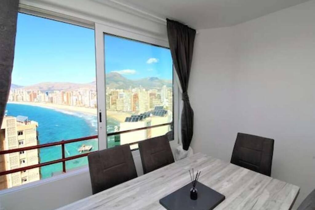 Doro Seaview Apartment Μπένιντορμ Εξωτερικό φωτογραφία