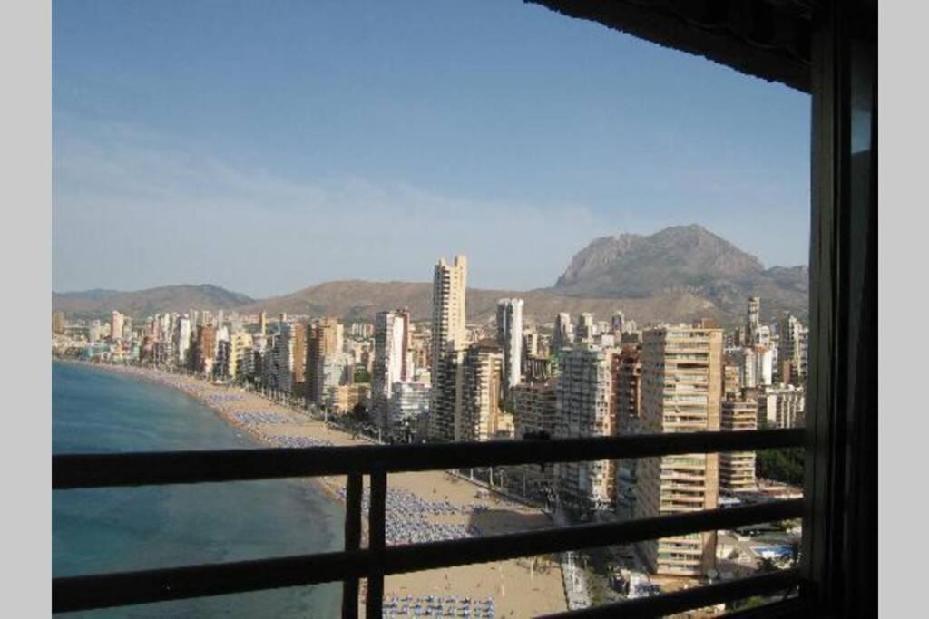 Doro Seaview Apartment Μπένιντορμ Εξωτερικό φωτογραφία