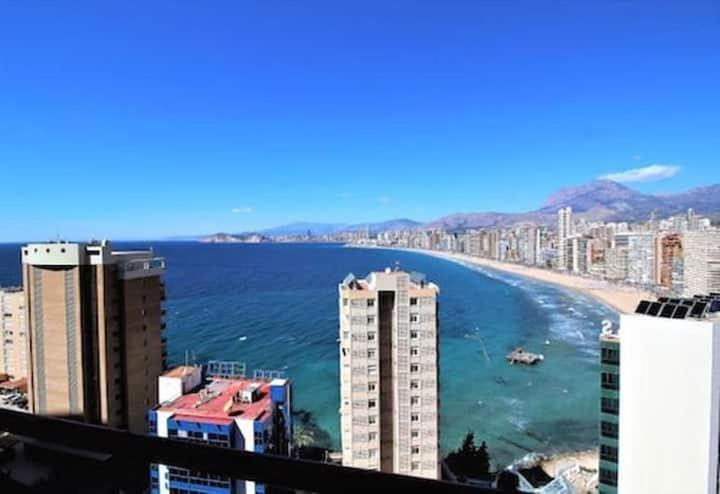 Doro Seaview Apartment Μπένιντορμ Εξωτερικό φωτογραφία
