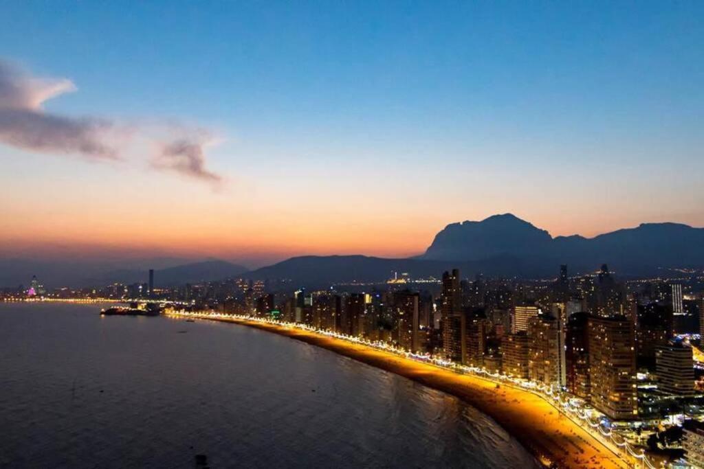 Doro Seaview Apartment Μπένιντορμ Εξωτερικό φωτογραφία