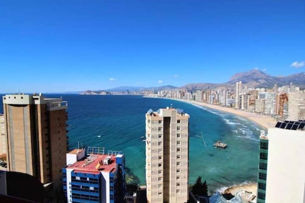 Doro Seaview Apartment Μπένιντορμ Εξωτερικό φωτογραφία
